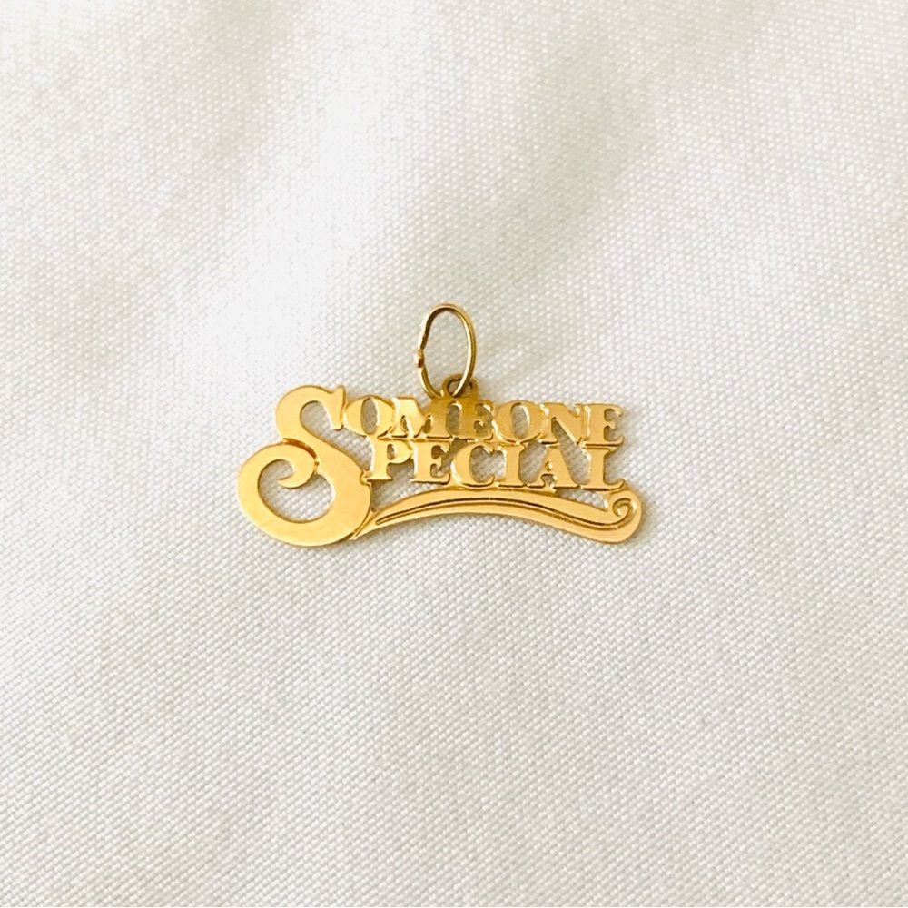 Someone Special Vintage 14K Yellow Gold Necklace Pendant Charm